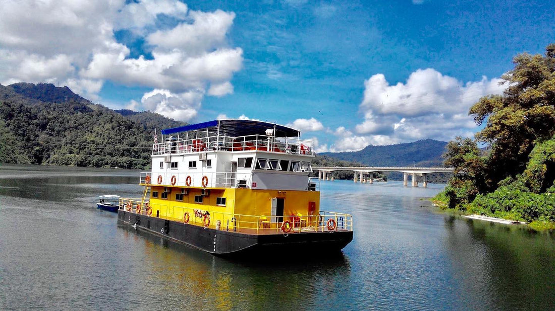 Royal Belum Houseboat Trip